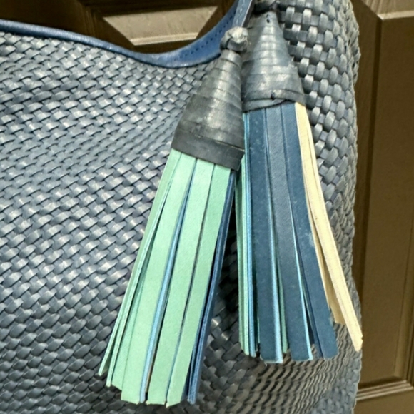 Tory Burch Thea Woven Shoulder Bag - Picture 7 of 14